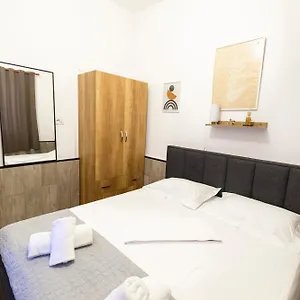 tiny-cute-studio-near-the-city-center-5-min-walk.hotels-in-tirana.com/